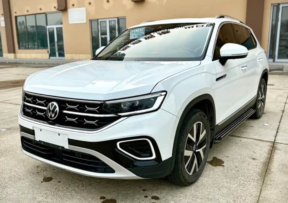 VW Tayron